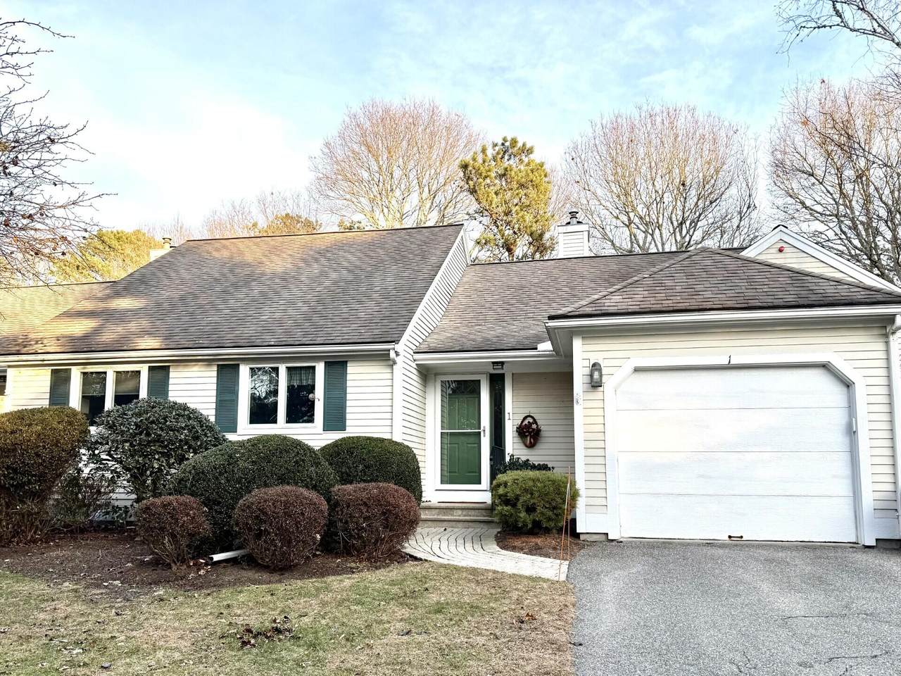 1 Upland Circle - Photo 1