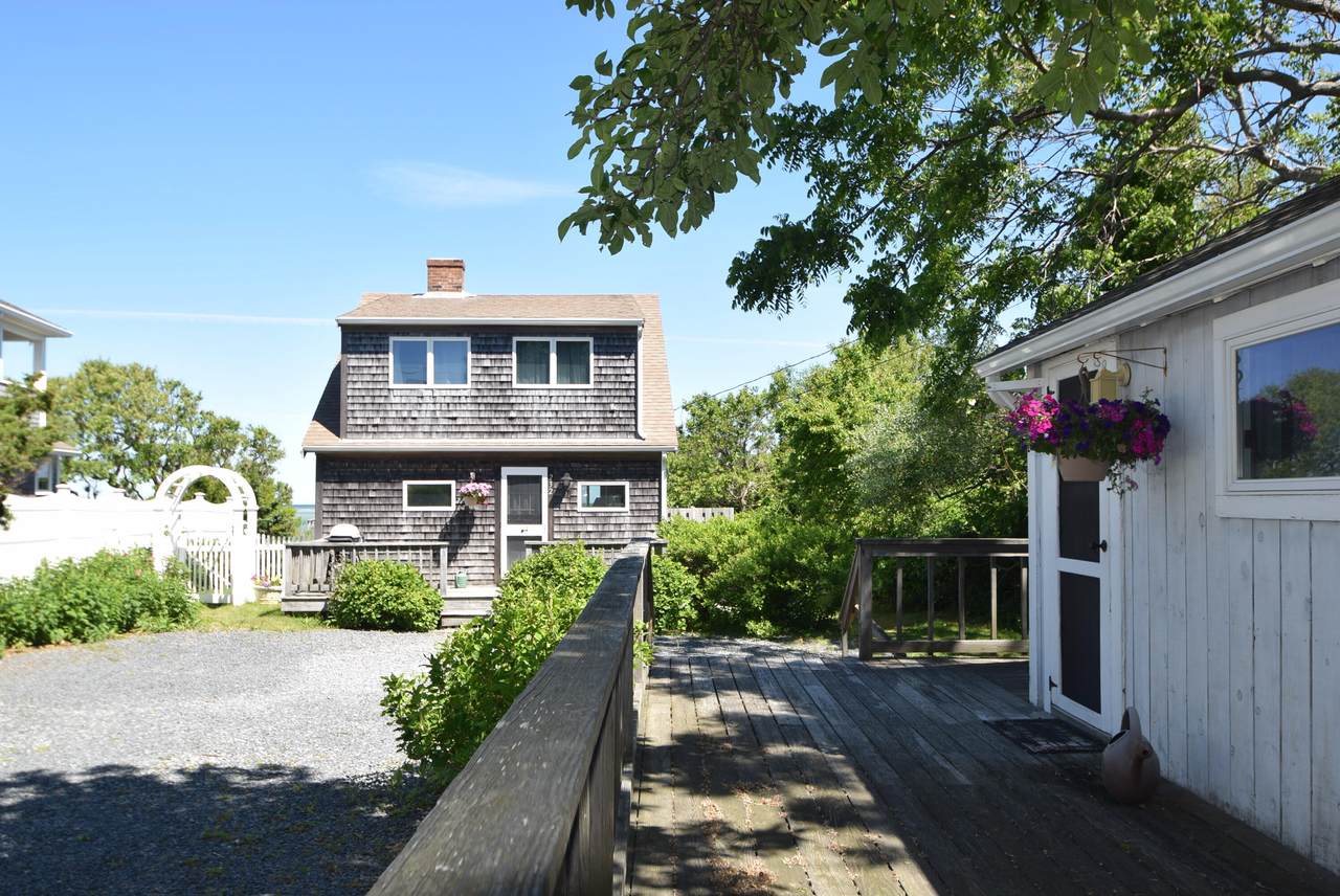 https://bt-photos.global.ssl.fastly.net/capecod/1280_boomver_4_22601692-2.jpg