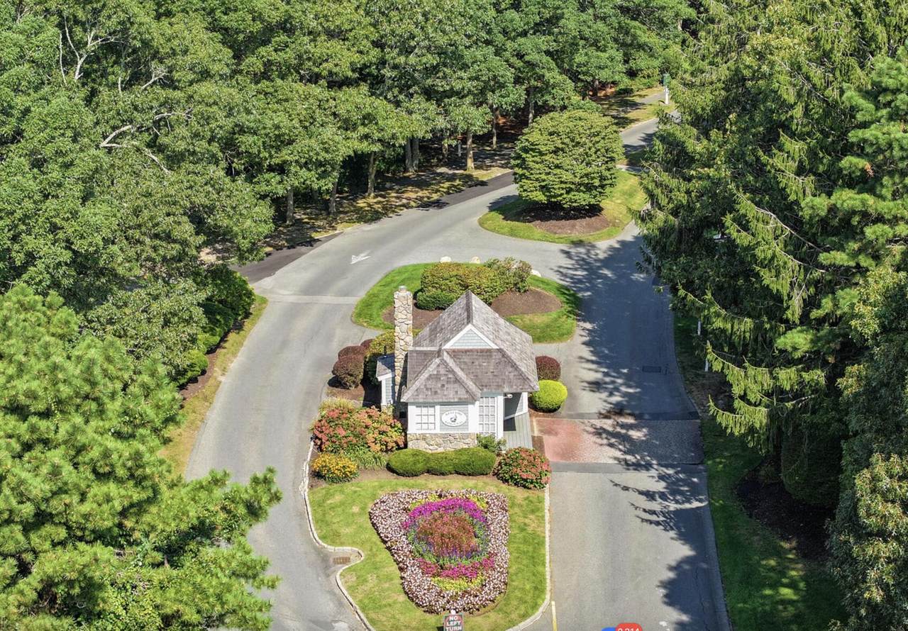 16 West Woods - Photo 1