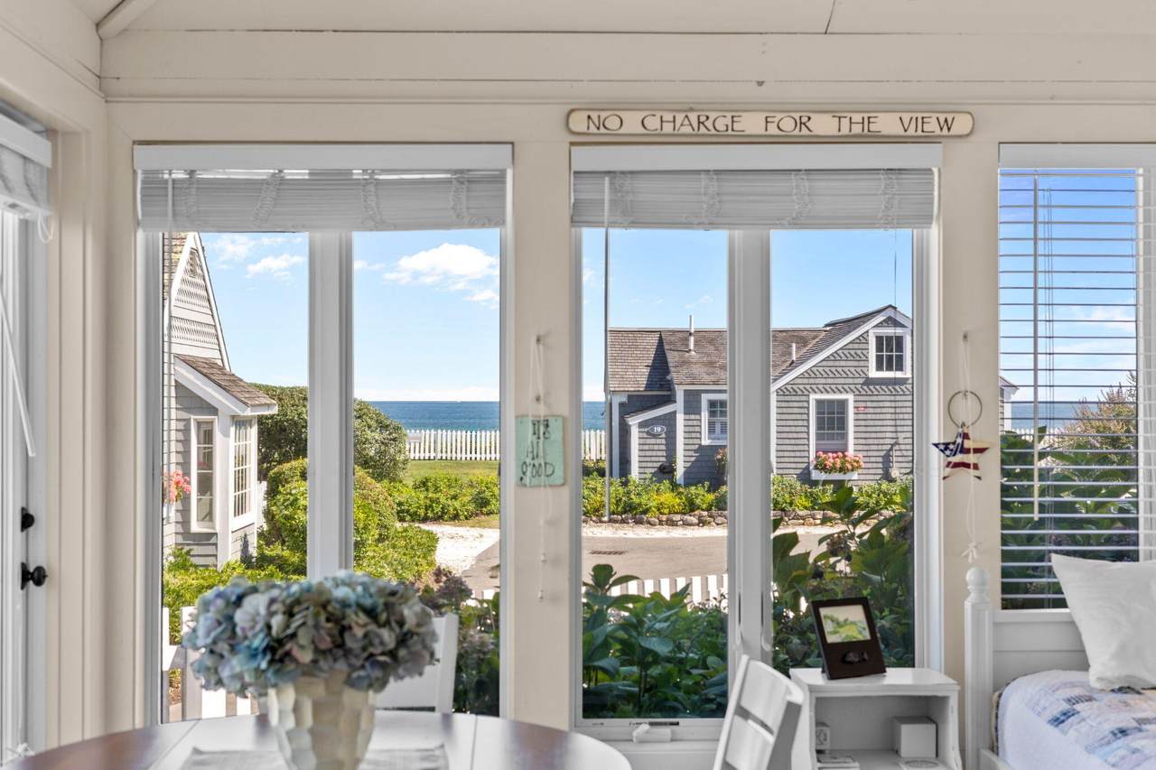 https://bt-photos.global.ssl.fastly.net/capecod/1280_boomver_3_22603604-2.jpg