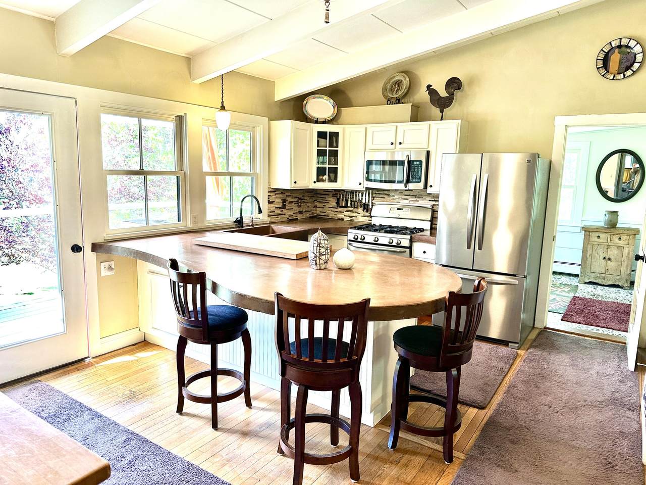 https://bt-photos.global.ssl.fastly.net/capecod/orig_boomver_4_22600787-2.jpg