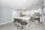 240 Oak Street - Photo 17