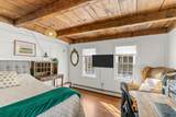 138 Chase Street - Photo 16
