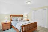 4 Surrey Lane - Photo 64