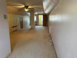 17 Eileen Street - Photo 14
