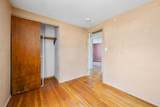 22 Longfellow Drive - Photo 16