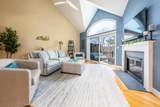 8 Hollyhock Knoll Court - Photo 17