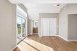10 Vesper Avenue - Photo 9