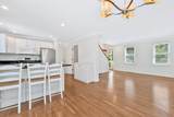 9 Elaine Road - Photo 14