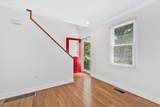 9 Elaine Road - Photo 6