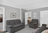 939 Main Street - Photo 29
