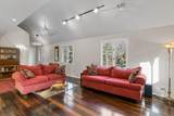 17 Claus Way - Photo 5