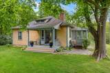 21 Quaker Road - Photo 2