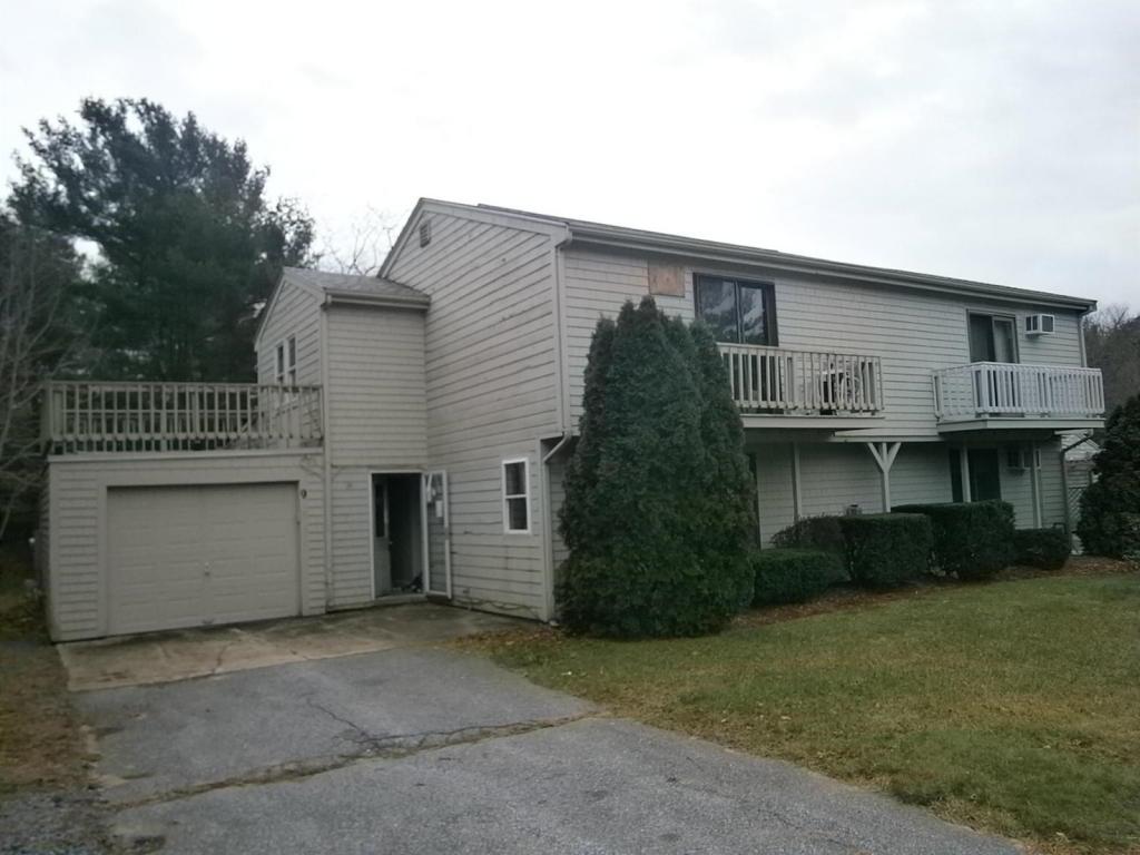 9 Holly Circle - Photo 1
