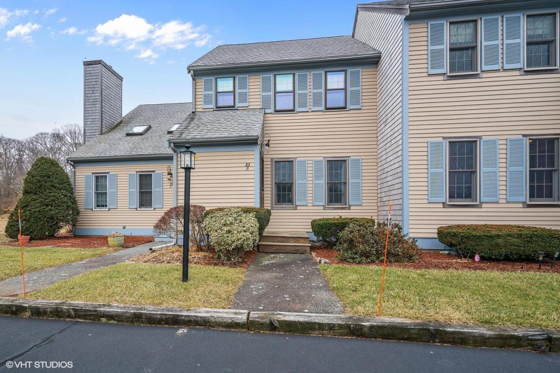 33 Woodview Drive - Photo 1