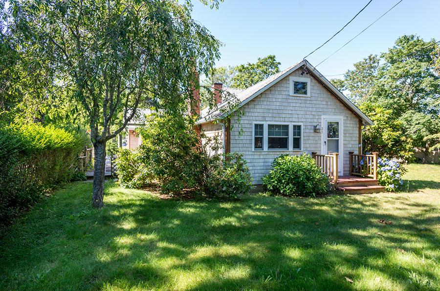 31 Edgartown - West Tisbury Road - Photo 1