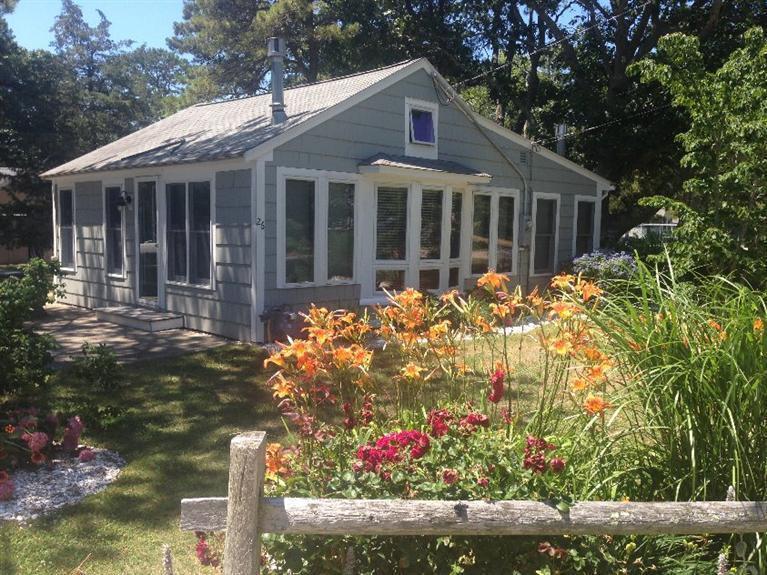 184 Sea Avenue - Photo 1