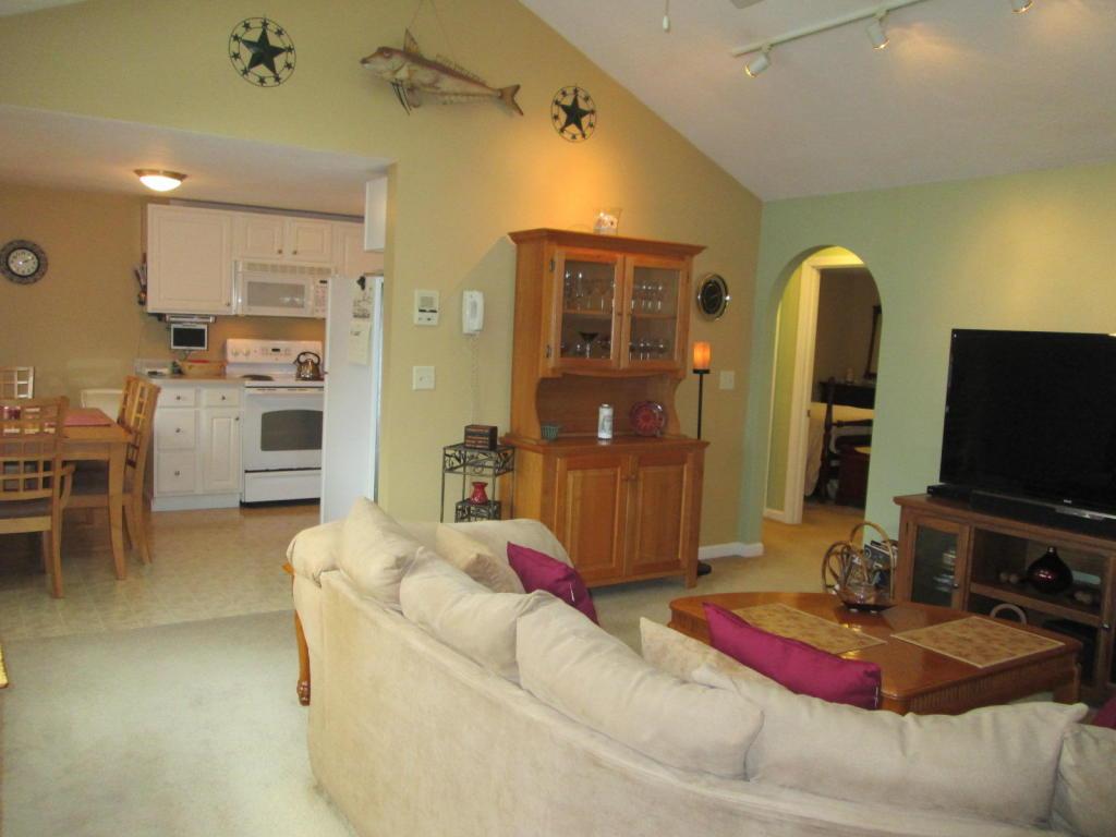 78 Center Street - Photo 1