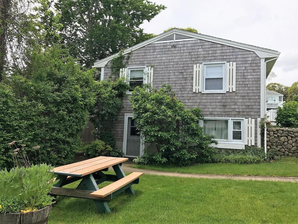 124 Skiff Avenue - Photo 1