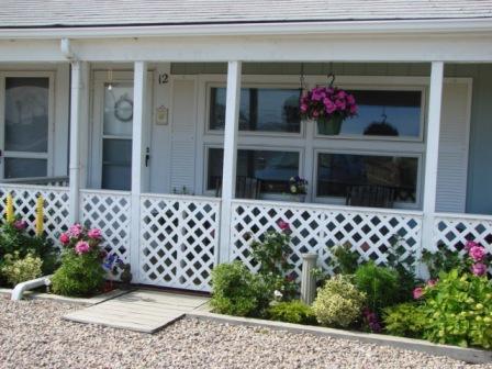 928 Commercial Street - Photo 1