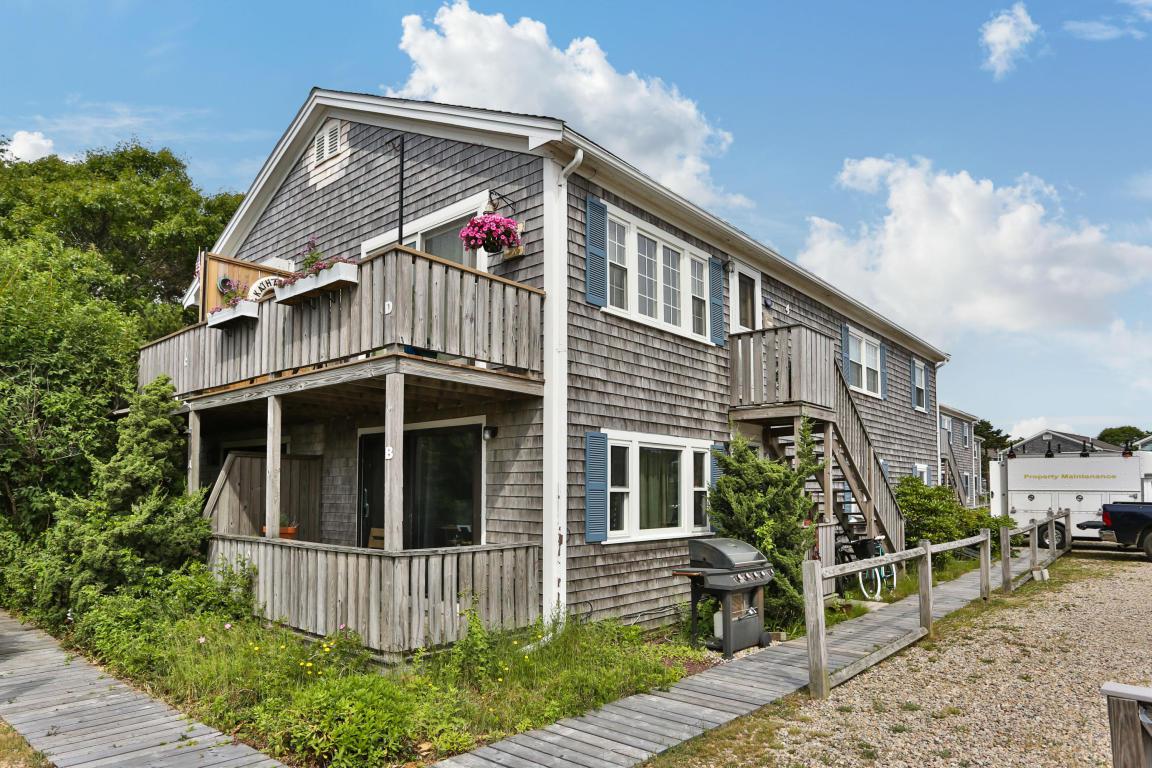 690 Commercial Street - Photo 1