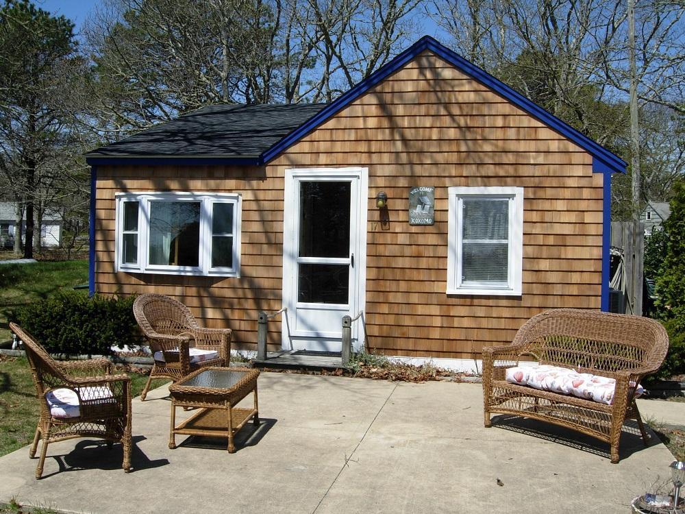 184 Sea Avenue - Photo 1
