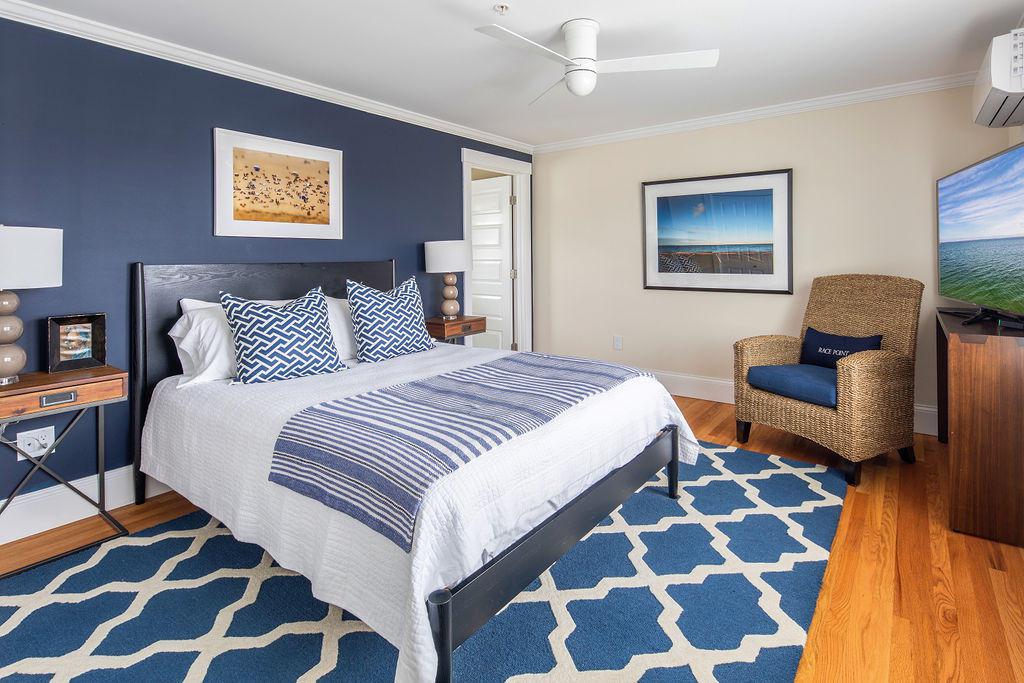 55 Vine Street - Photo 1