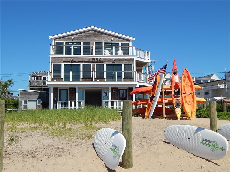 333 R Commercial Street - Photo 1