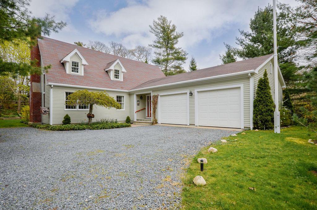 4 Pheasant Lane - Photo 1