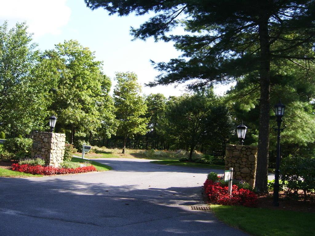 1 Hidden Oaks Lane - Photo 1