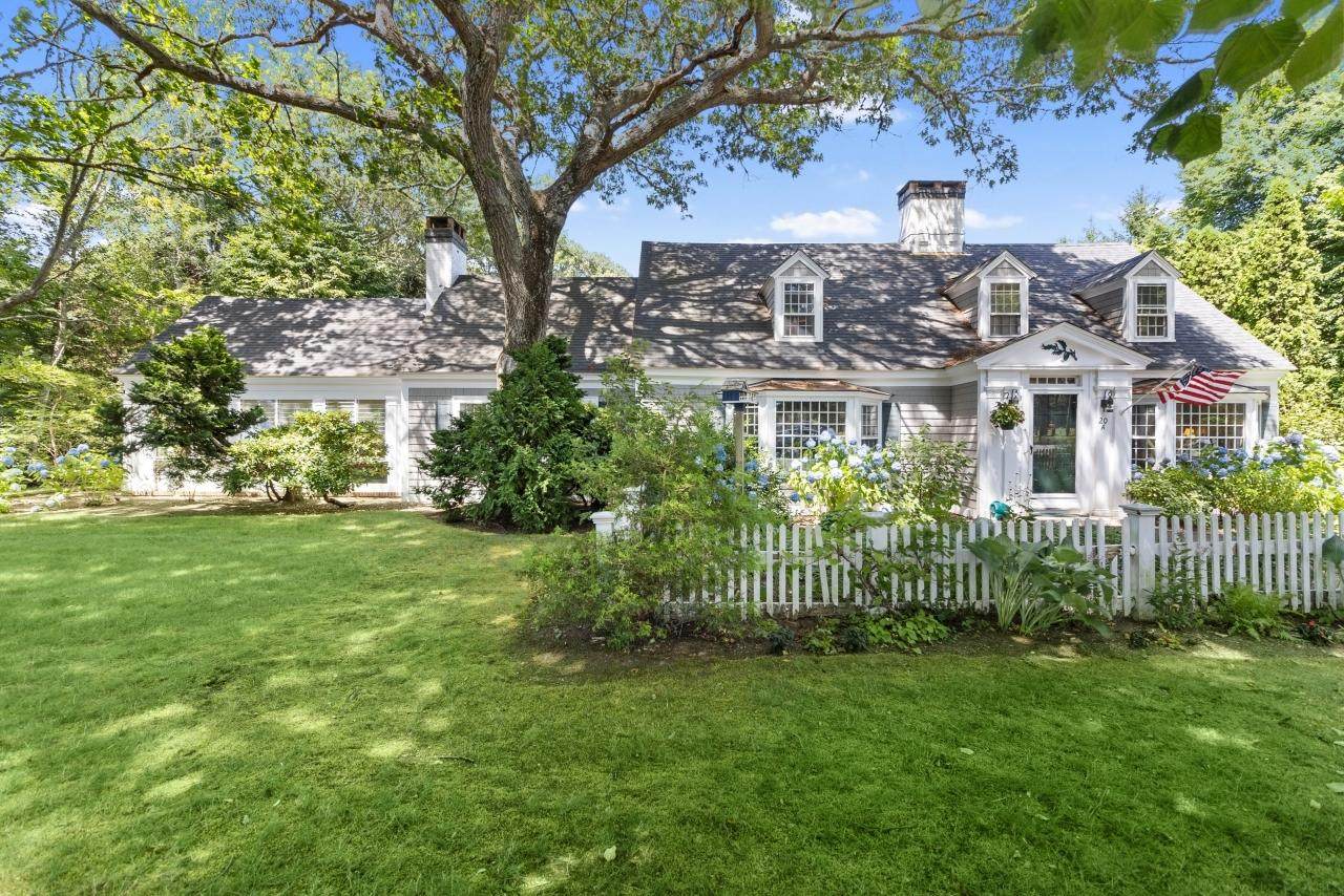 20 Grand Island Drive - Photo 1