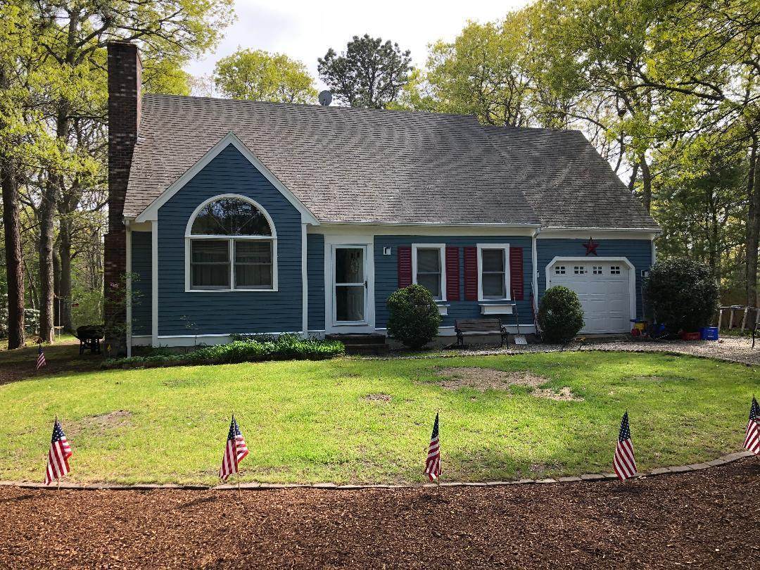 187 James Circle - Photo 1