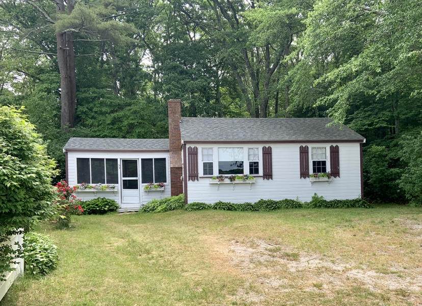 55 Sakonnet Drive - Photo 1