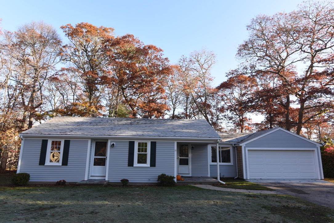 11 Greenwood Road - Photo 1