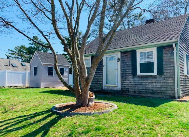 17 Bayberry Road - Photo 1