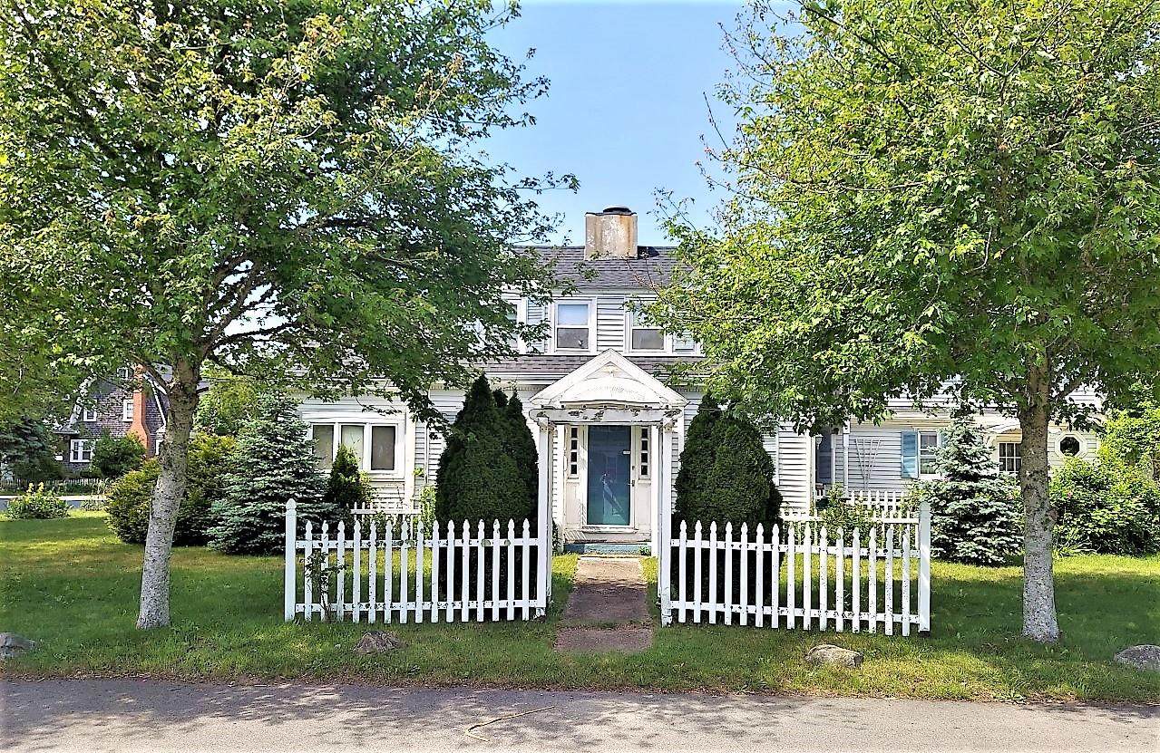 44 Maple Avenue - Photo 1