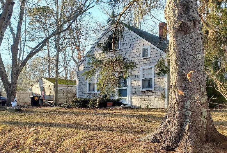 100 Grey Neck Road - Photo 1