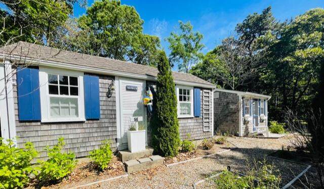 450 Aspinet Road - Photo 1