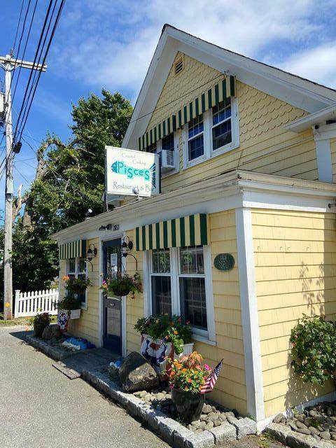 2653 Main Street - Photo 1