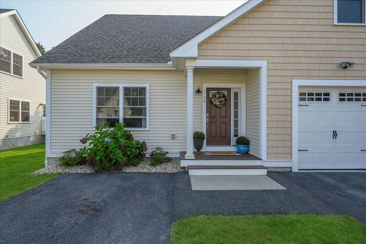 637 Gifford Street - Photo 1