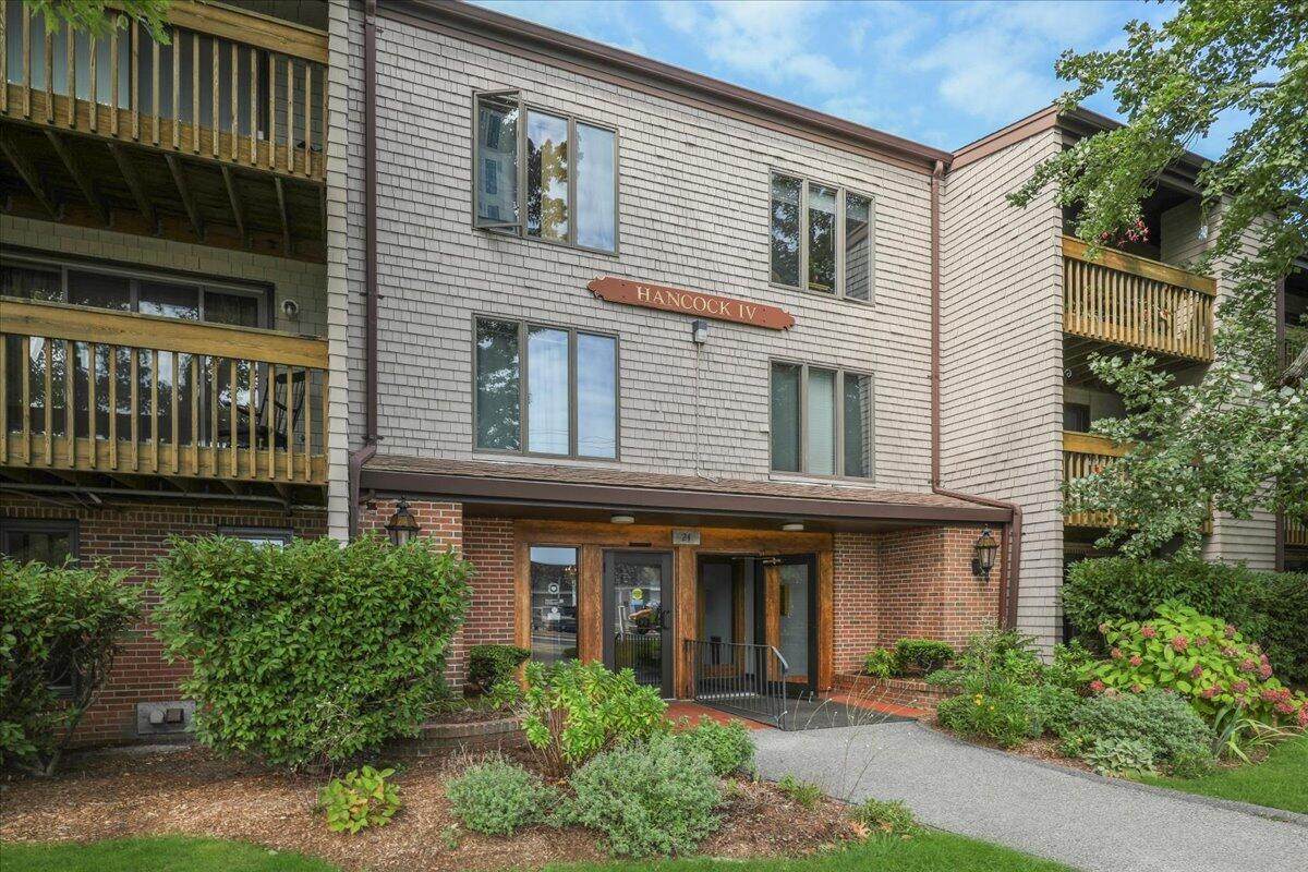 24 Old Colony Way - Photo 1