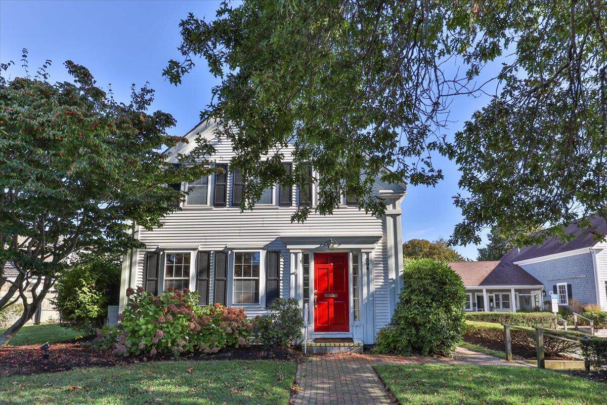 894 Main Street - Photo 1