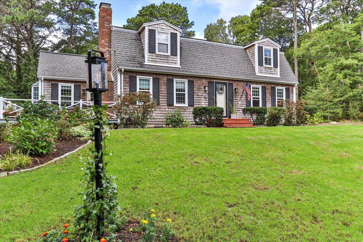 8 Dove Lane - Photo 1
