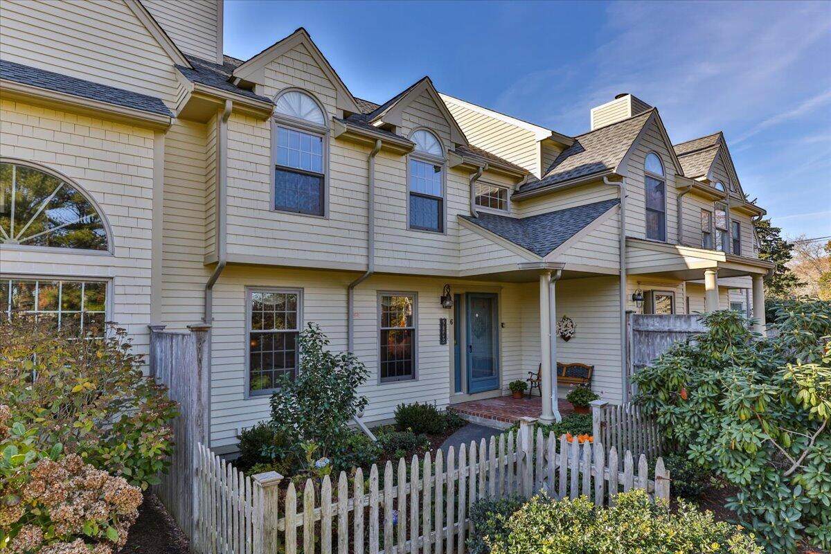 6 Liberty Lane - Photo 1
