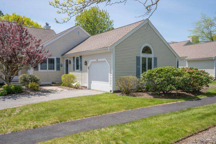 96 Pine Hill Boulevard - Photo 1