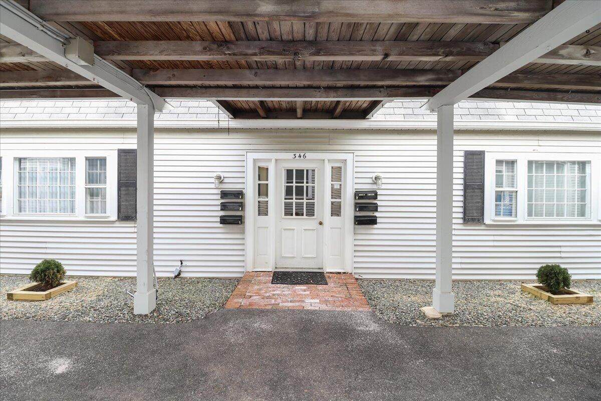 346 Gifford Street - Photo 1