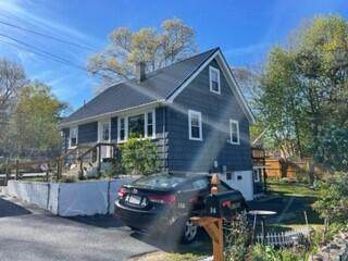 14 Mayflower Avenue - Photo 1