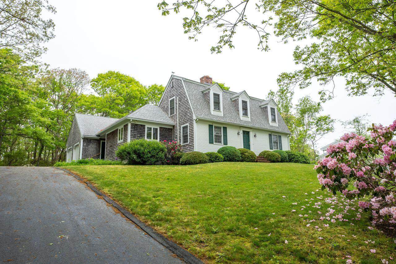 24 Crestview Drive - Photo 1