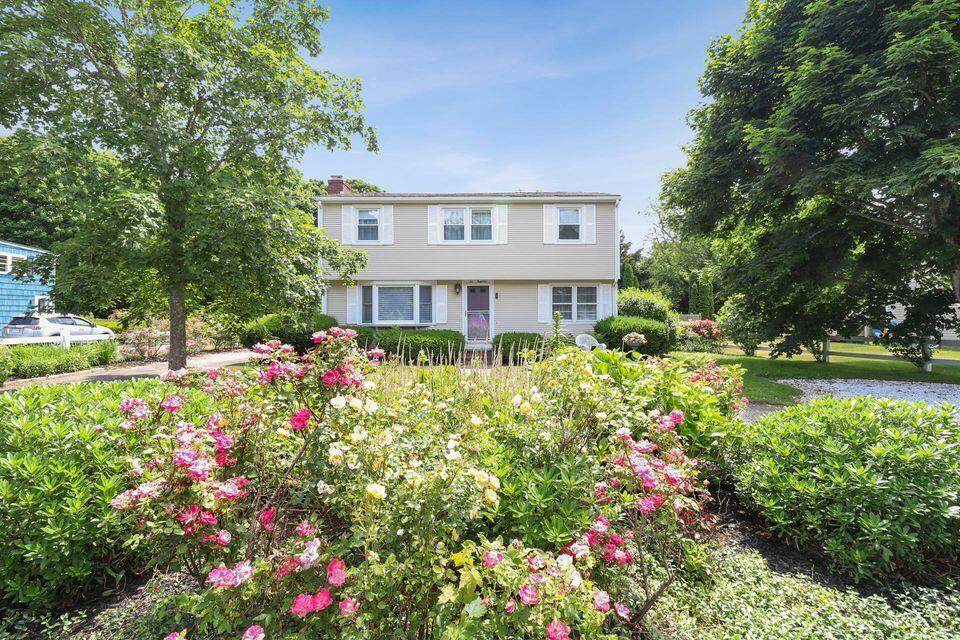 218 Davisville Road - Photo 1