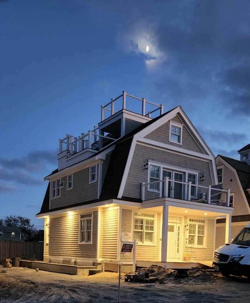 7 Collins Avenue - Photo 1